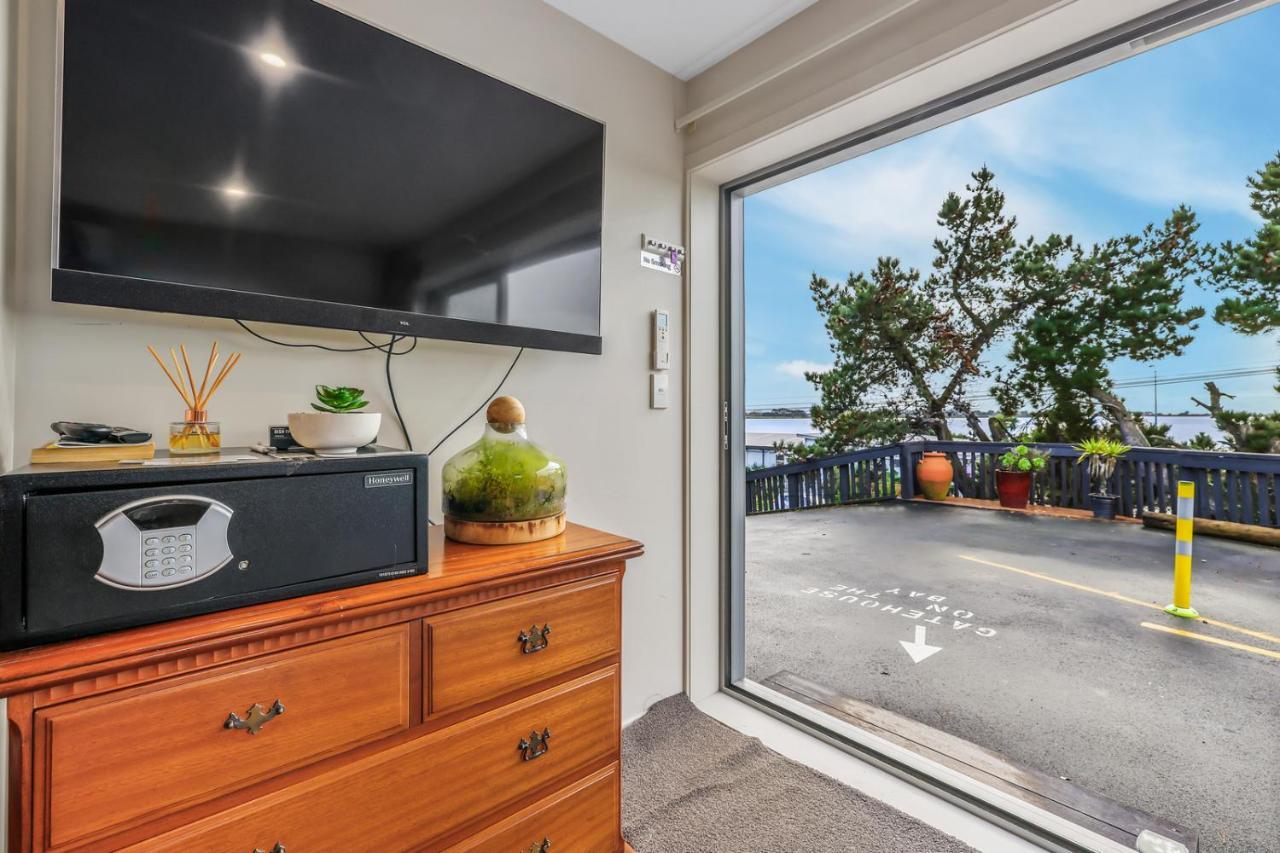 Gatehouse On The Bay - Christchurch Holiday Unit Екстер'єр фото