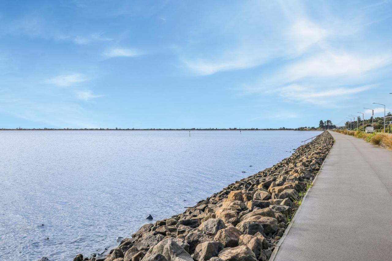 Gatehouse On The Bay - Christchurch Holiday Unit Екстер'єр фото